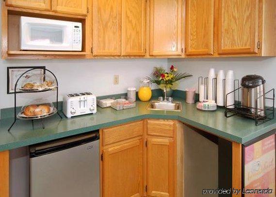 Econo Lodge Saint Albans Nhà hàng bức ảnh
