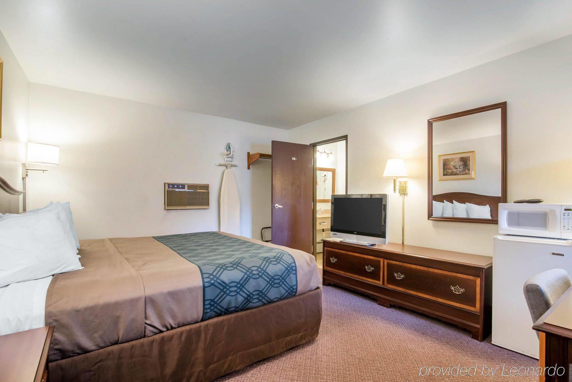 Econo Lodge Saint Albans Ngoại thất bức ảnh