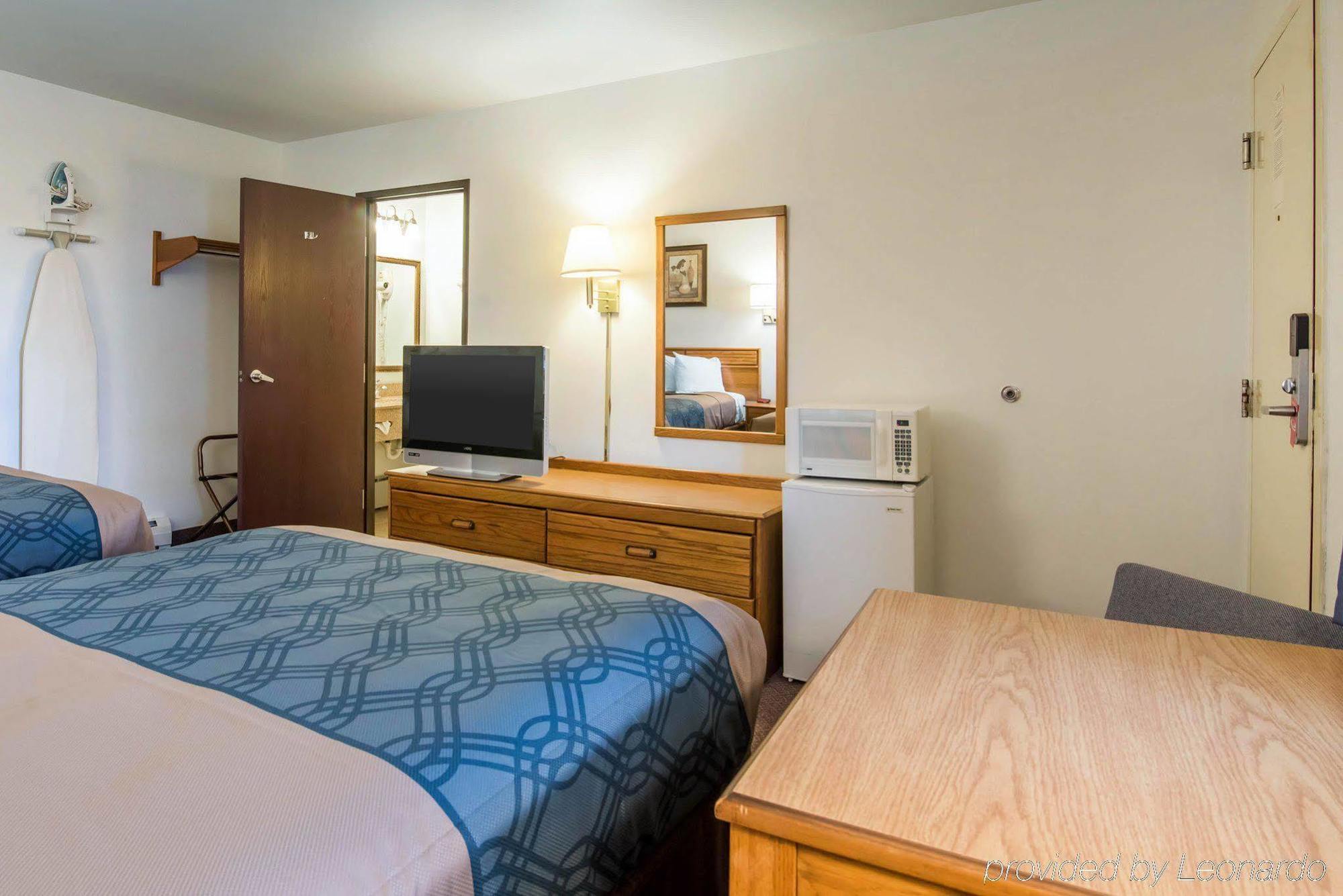 Econo Lodge Saint Albans Ngoại thất bức ảnh